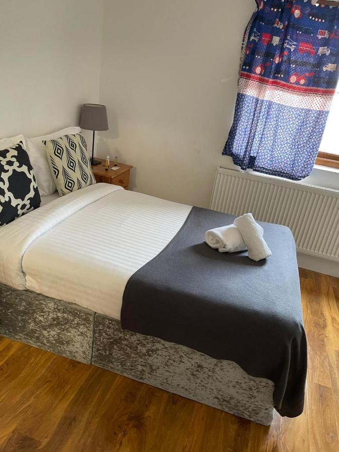 Sw16 Norbury Guesthouse London Exterior photo
