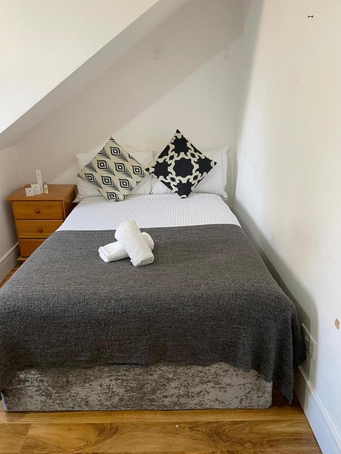 Sw16 Norbury Guesthouse London Exterior photo