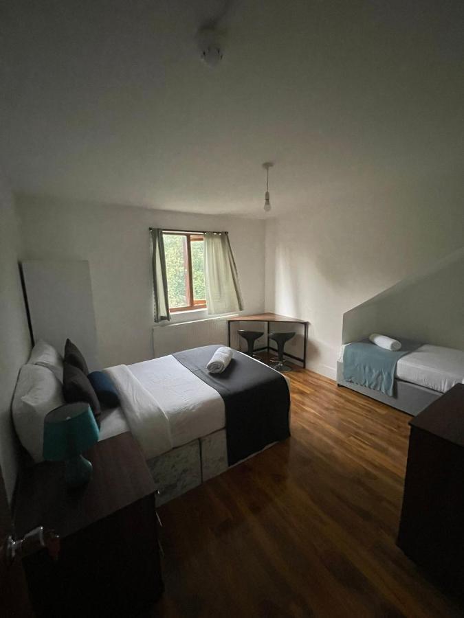 Sw16 Norbury Guesthouse London Exterior photo